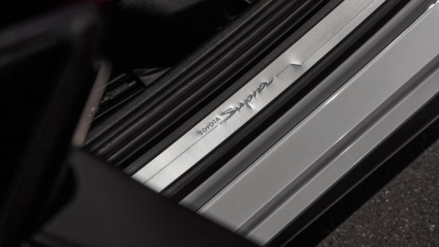2020-Toyota-Supra-Launch-Edition-interior-sill-plate.jpg